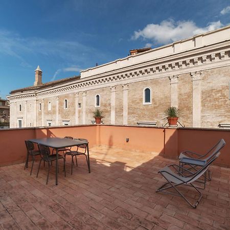 Apartment With Terrace In Via Del Pellegrino - FromhometoRoma Eksteriør bilde