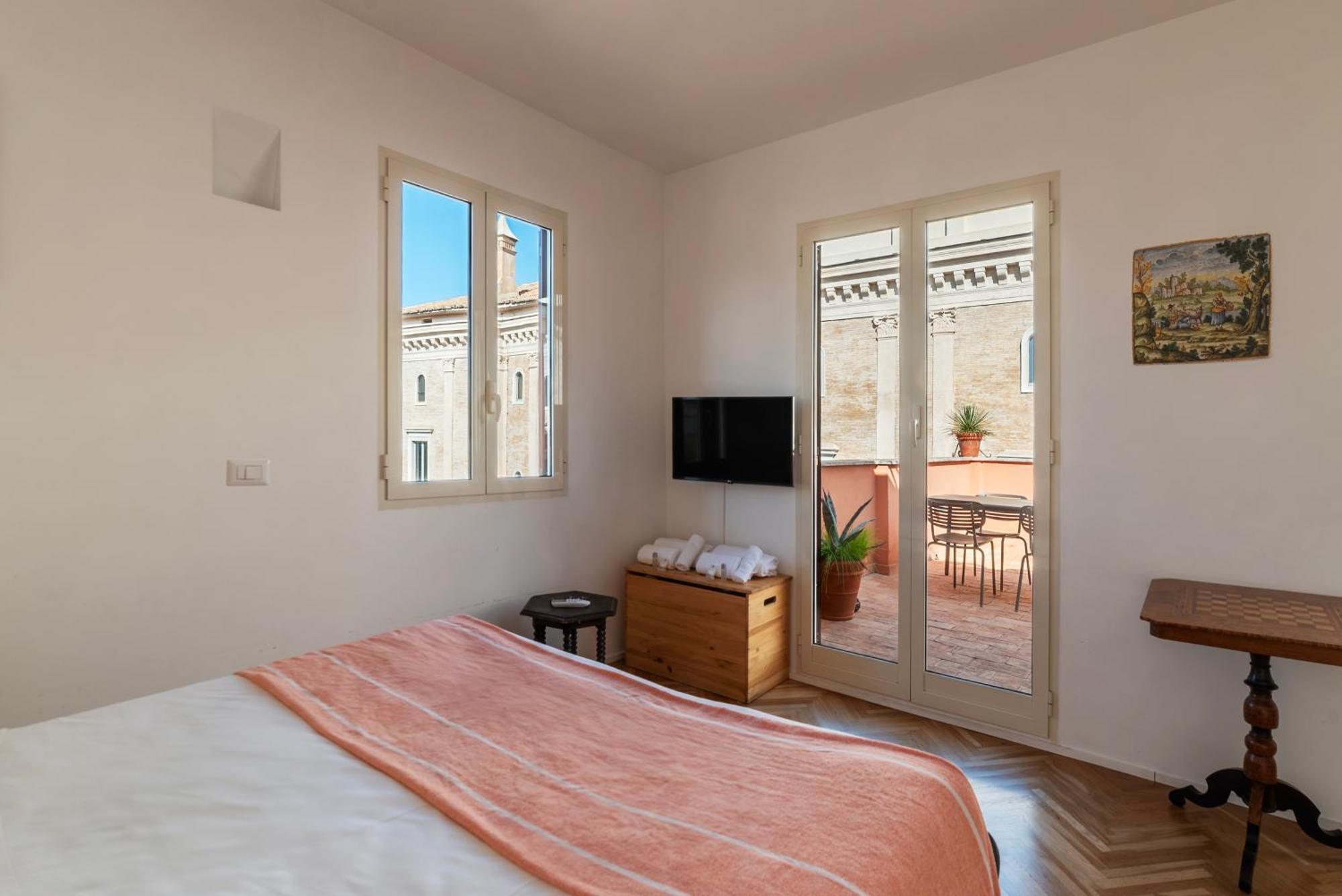 Apartment With Terrace In Via Del Pellegrino - FromhometoRoma Eksteriør bilde